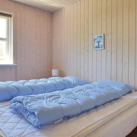 Semesterbostad Three-bedroom Holiday In Nordenbro Vesteregn