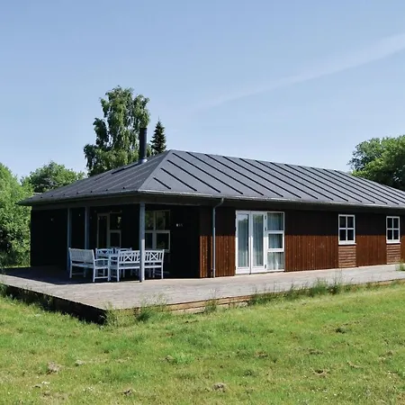 Three-bedroom Holiday In * Nordenbro Vesteregn
