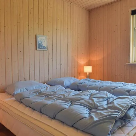 Semesterbostad Three-bedroom Holiday In
